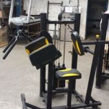 TRICEPES MAQUINA TRICEPES MAQUINA